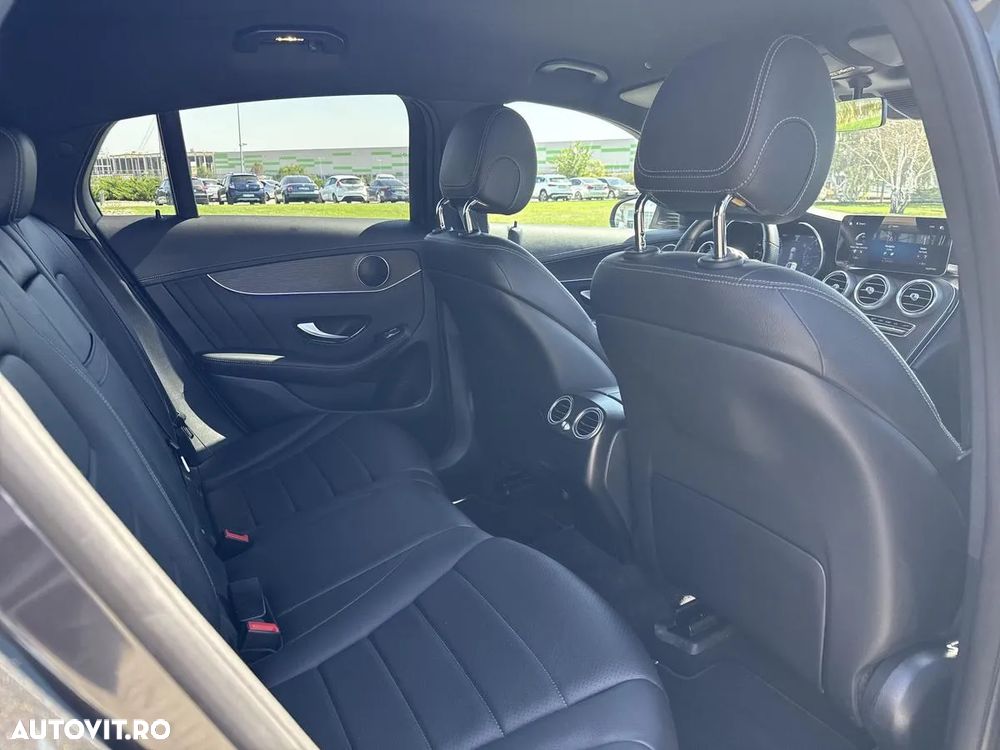 Mercedes-Benz GLC Coupe 300 4MATIC MHEV - 17