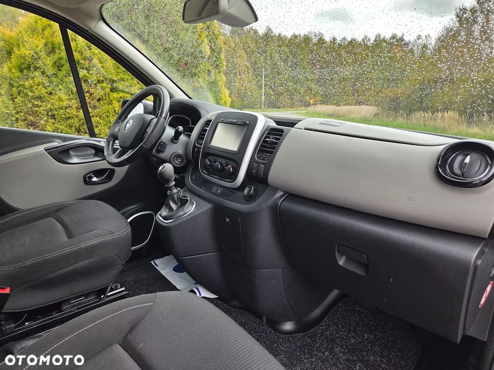 Renault Trafic - 16