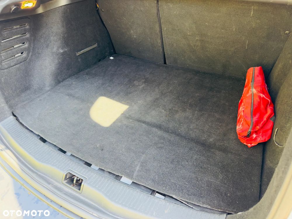 Renault Megane 1.5 dCi Style Edition - 12