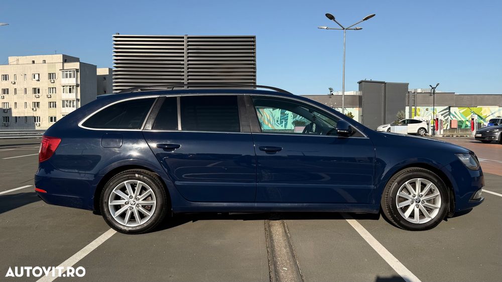 Skoda Superb 2.0 TDI Ambition DSG - 5