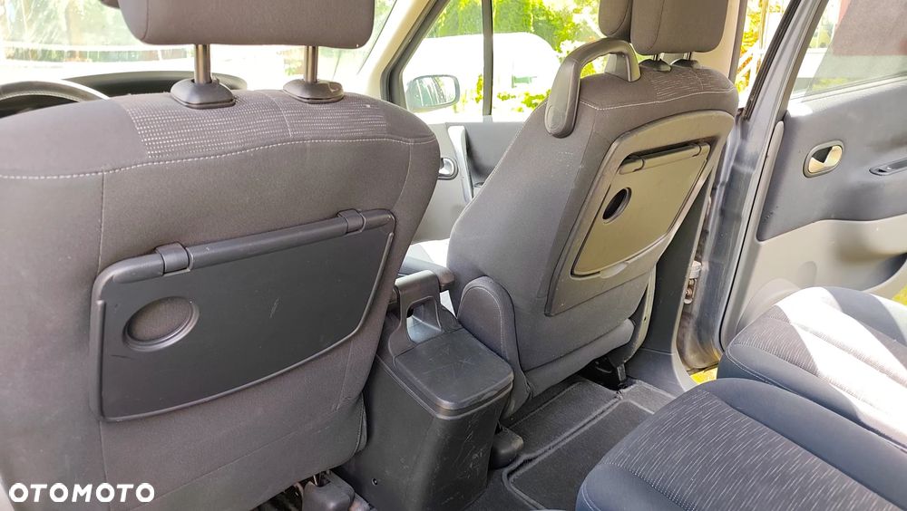 Renault Scenic - 12