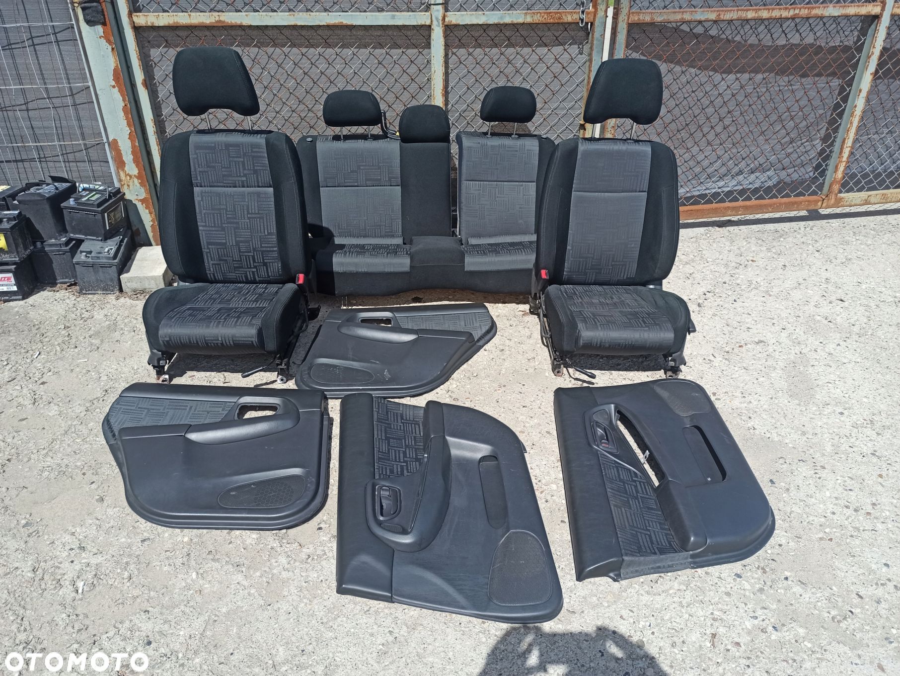 Fotele boczki wnętrze siedzenia SUBARU IMPREZA II GD KOMBI LIFT 03-06 - 1
