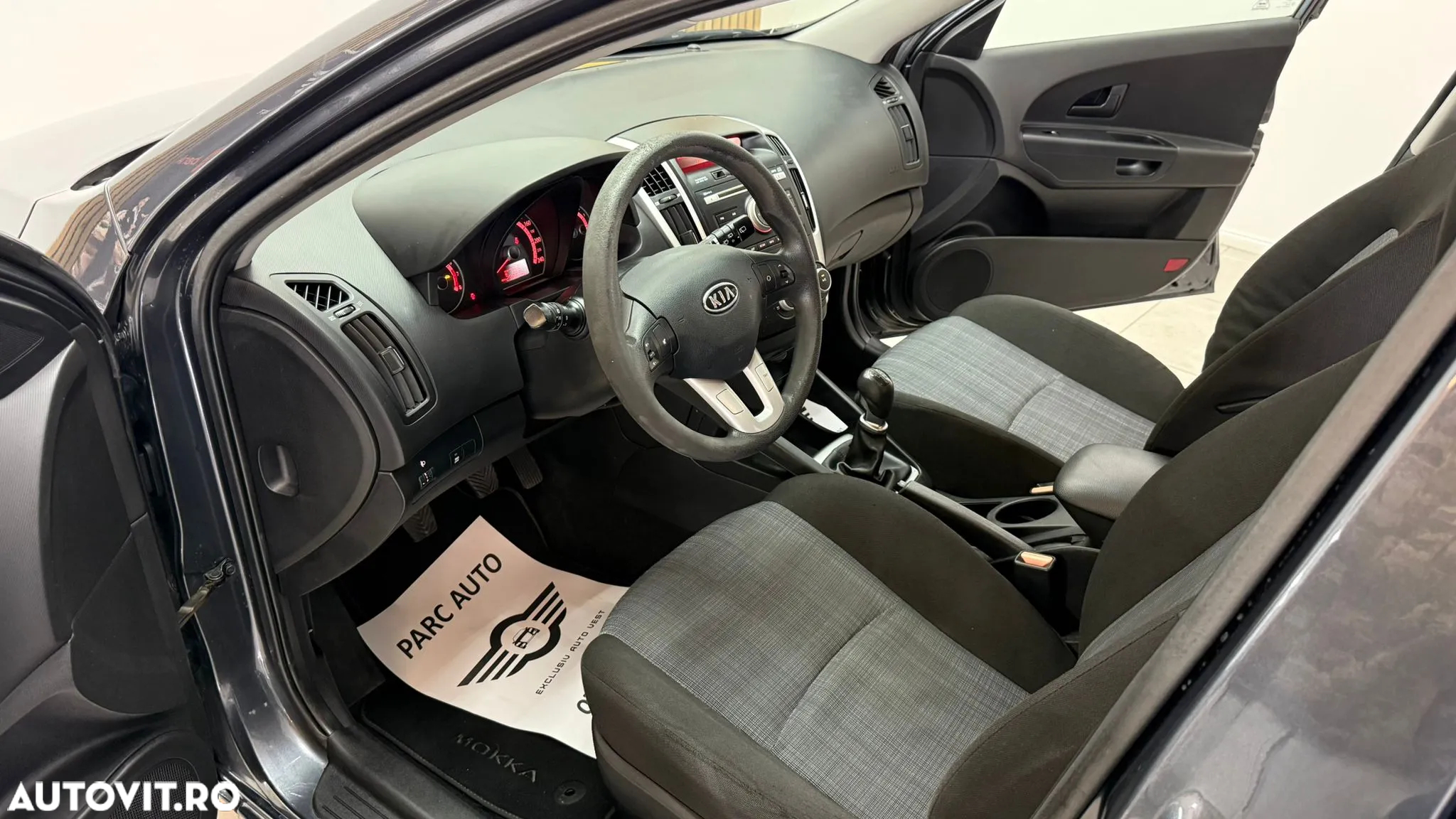 Kia Ceed 1.4 CVVT Attract - 6