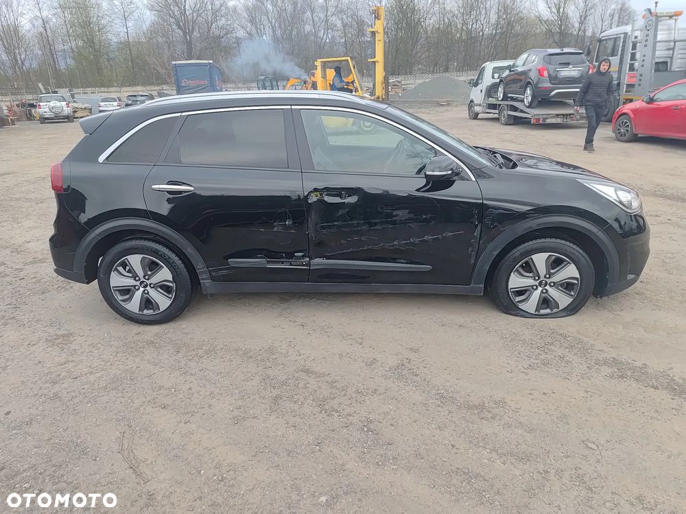 Kia Niro 1.6 GDI 2WD Vision - 4