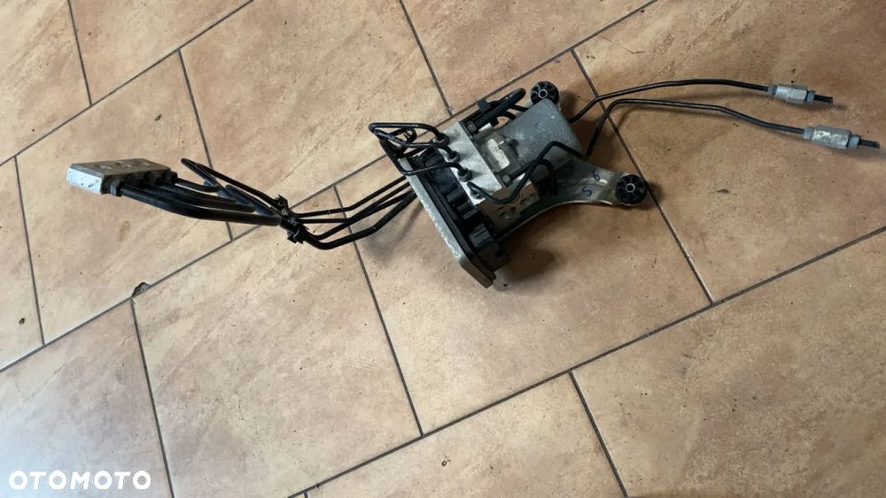 POMPA HAMULCOWA ABS BMW G30 G31 6889216 - 4