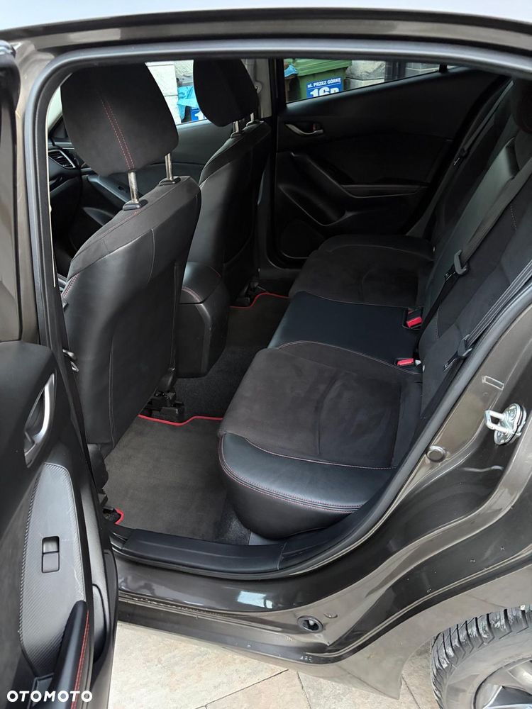 Mazda 3 SKYACTIV-D 150 NAKAMA - 29
