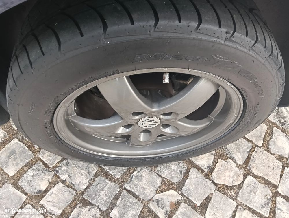 VW Passat Variant 1.6 Confortline - 25