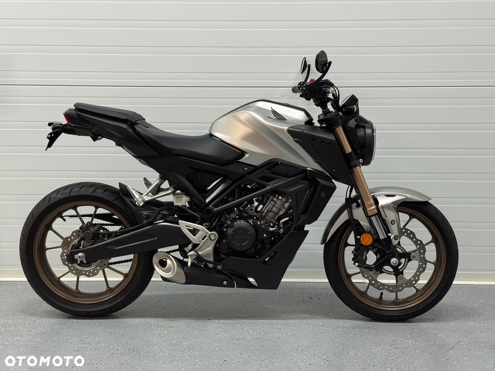Honda CB - 3