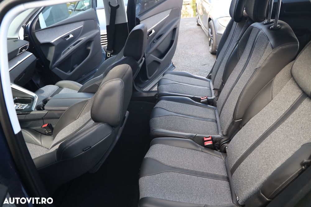 Peugeot 5008 1.6 BlueHDI EAT6 Active - 10