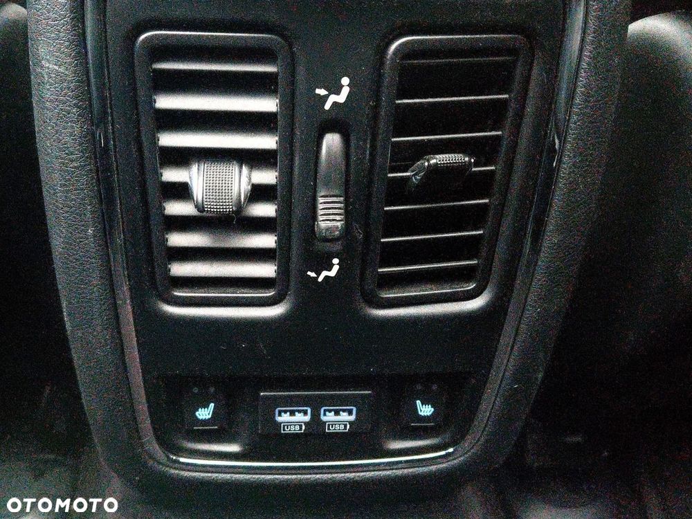 Jeep Cherokee - 28
