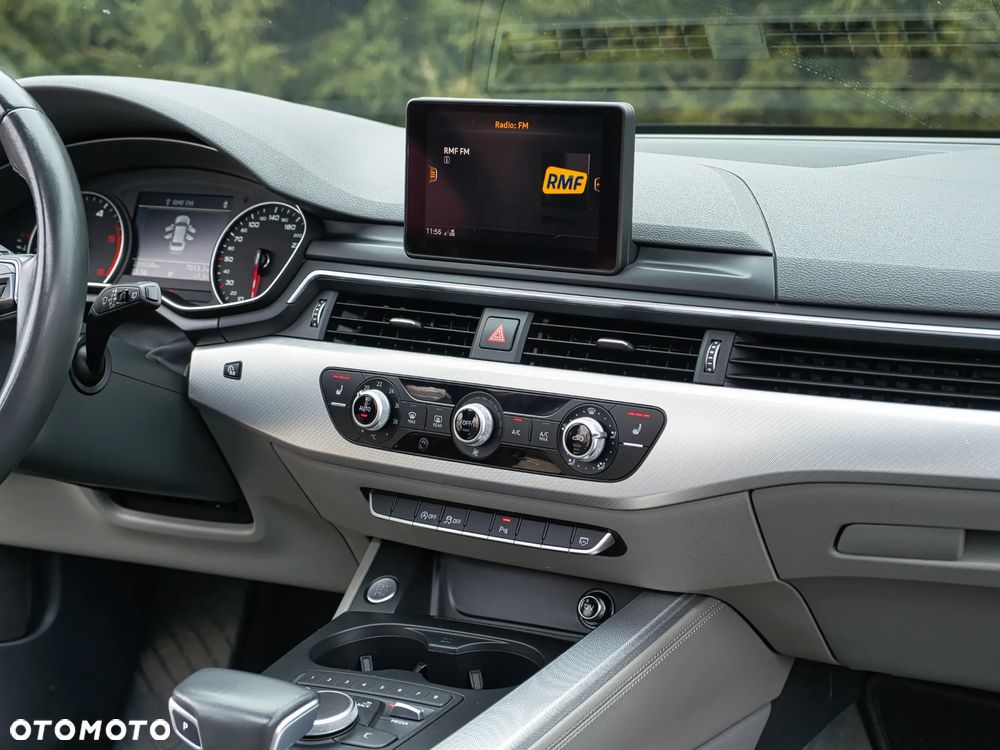 Audi A4 Avant 2.0 TDI Design S tronic - 17