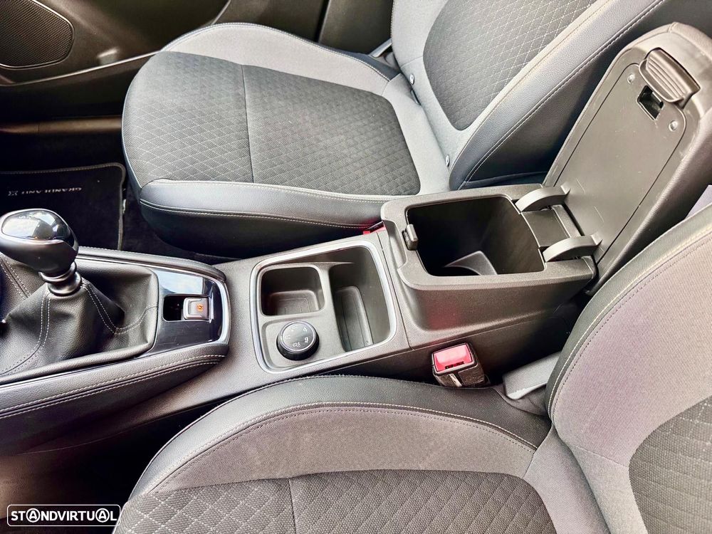 Opel Grandland X 1.2 T Business Edition - 29