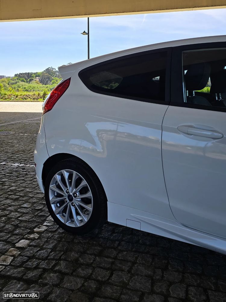 Ford Fiesta 1.0 T EcoBoost Sport - 22