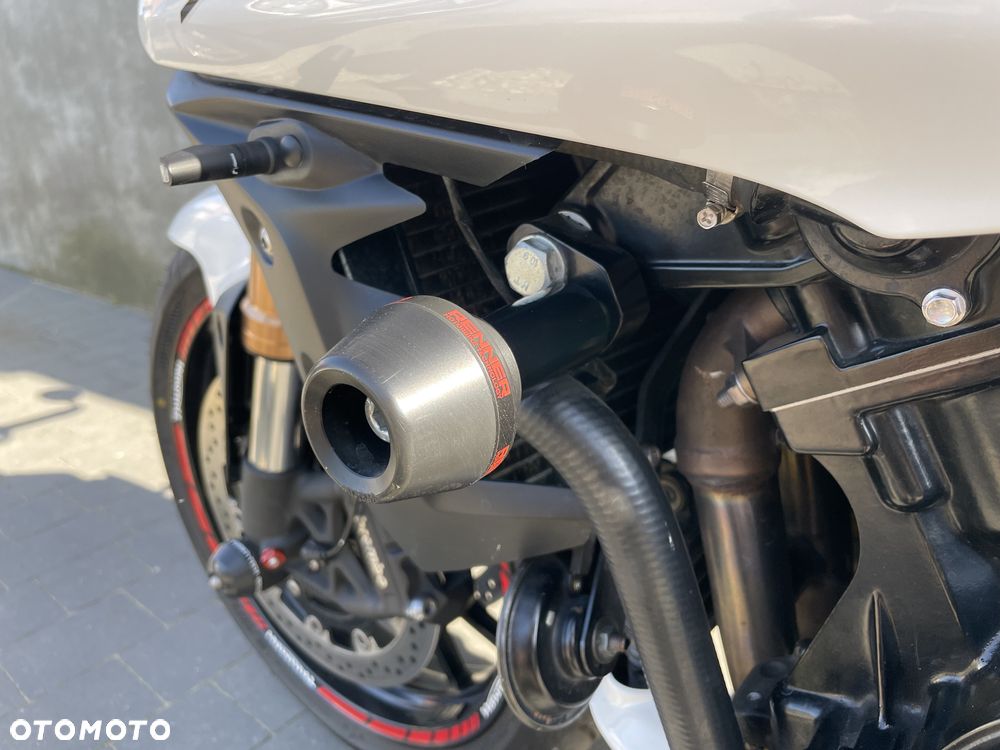 Triumph Speed Triple - 19