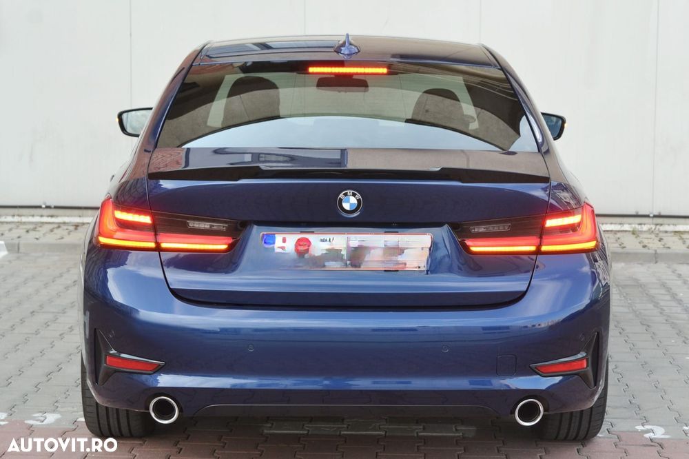 BMW Seria 3 320d Aut. - 22