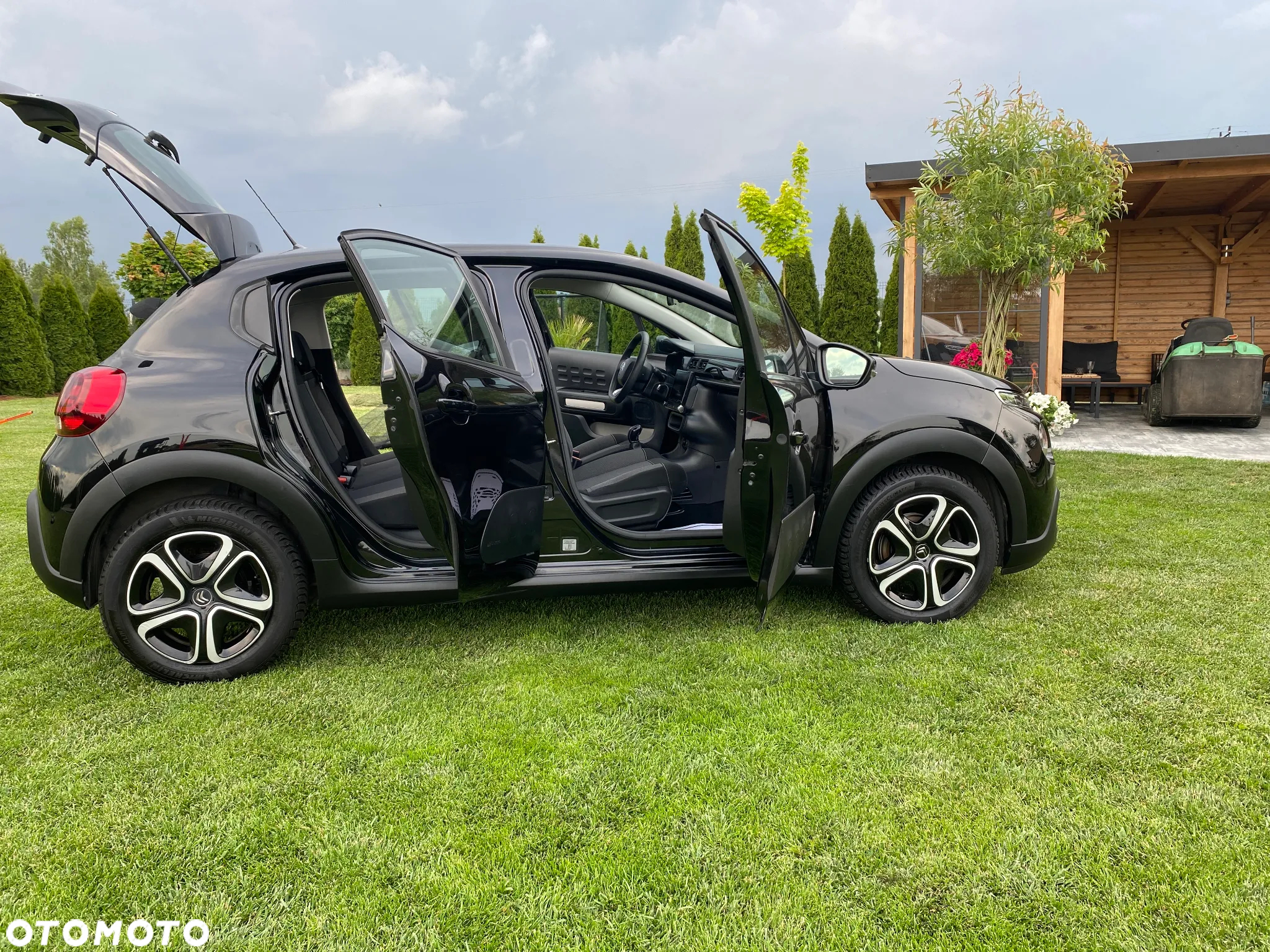 Citroën C3 1.2 PureTech GPF Shine - 24
