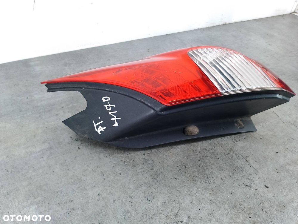LAMPA TYLNA PRAWA RENAULT SCENIC II 8200474328-A HELLA - 6