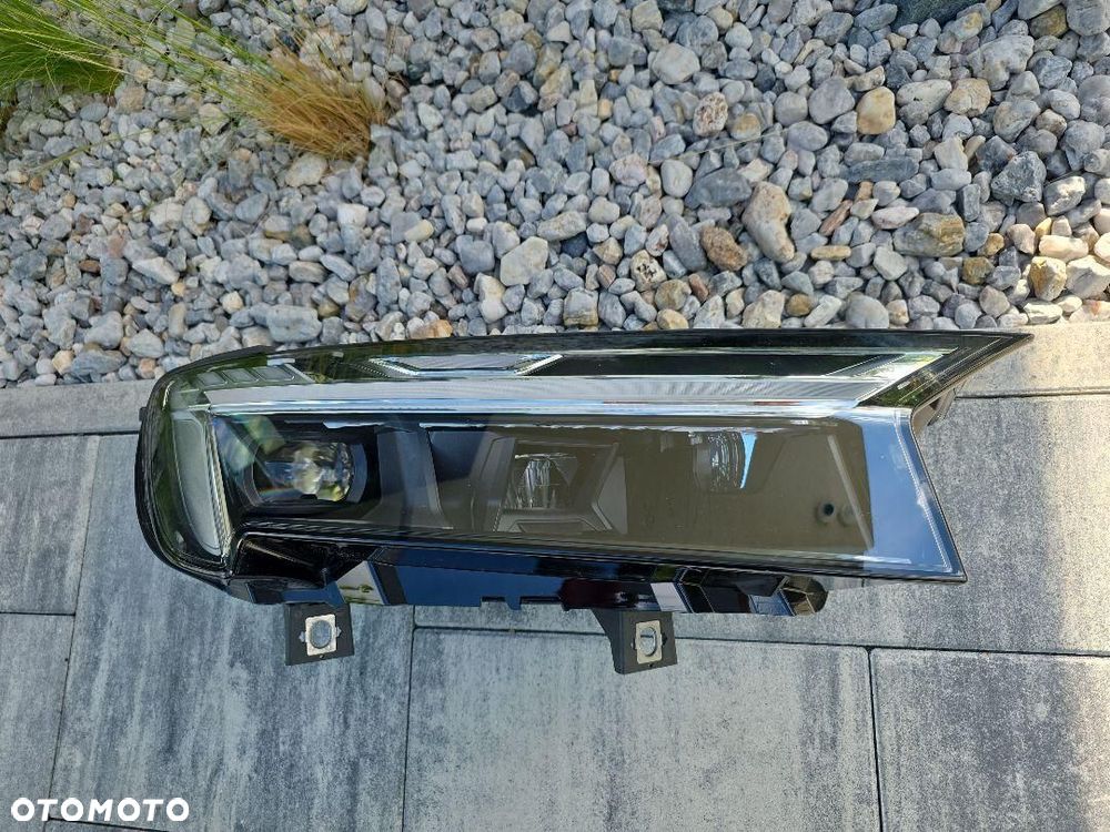 AUDI Q7 SQ7 4M0 LIFT Lampa prawa przód Kompletna Full Led Matrix 4M0941040D - 6