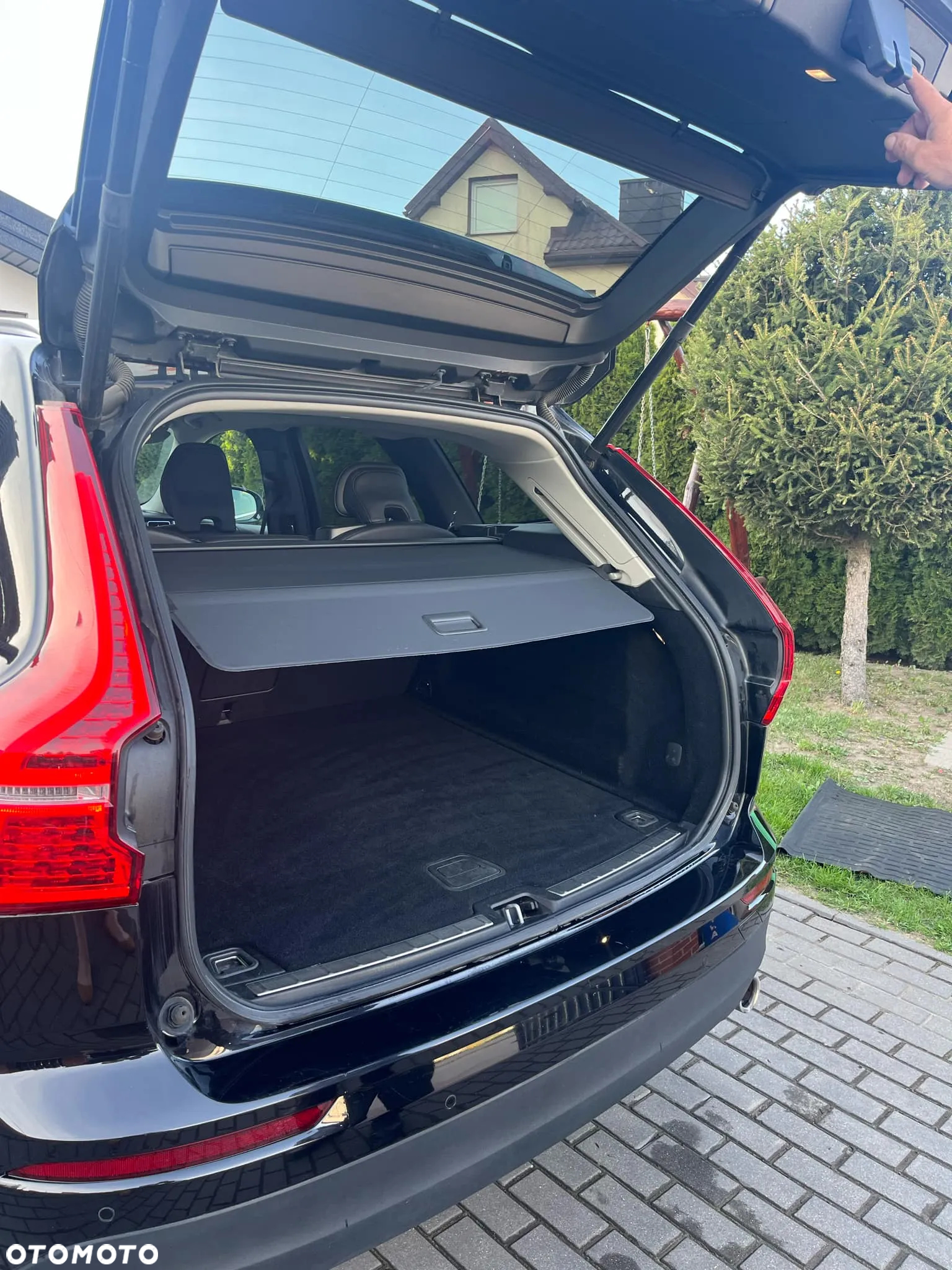 Volvo XC 60 D4 Momentum - 4