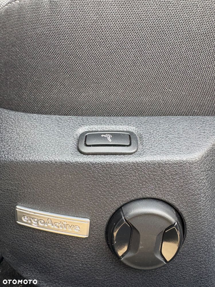 Volkswagen Golf - 15