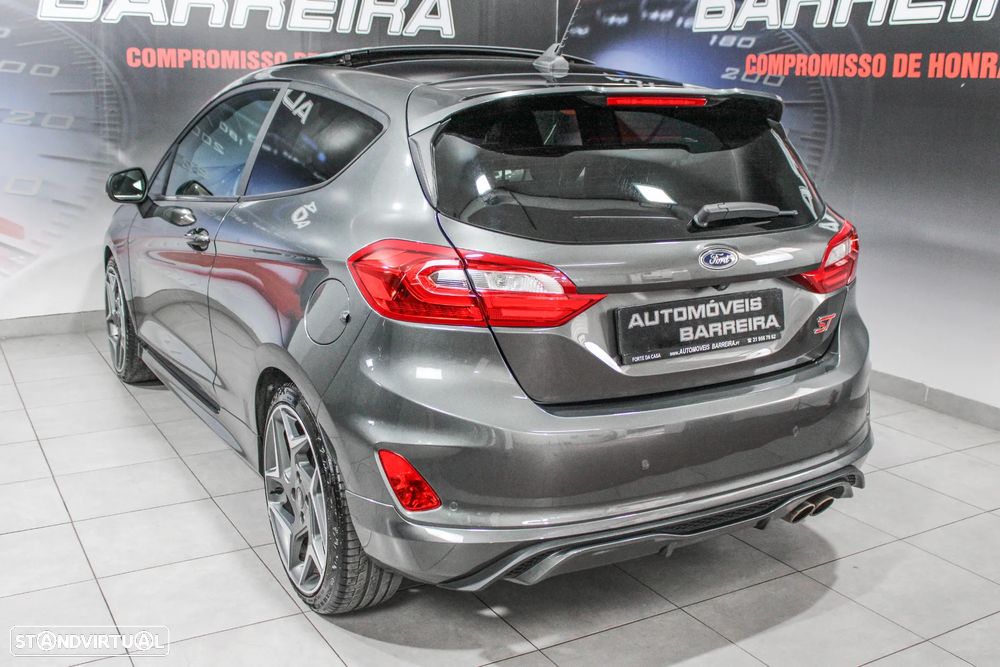 Ford Fiesta 1.5 EcoBoost S&S ST X - 37