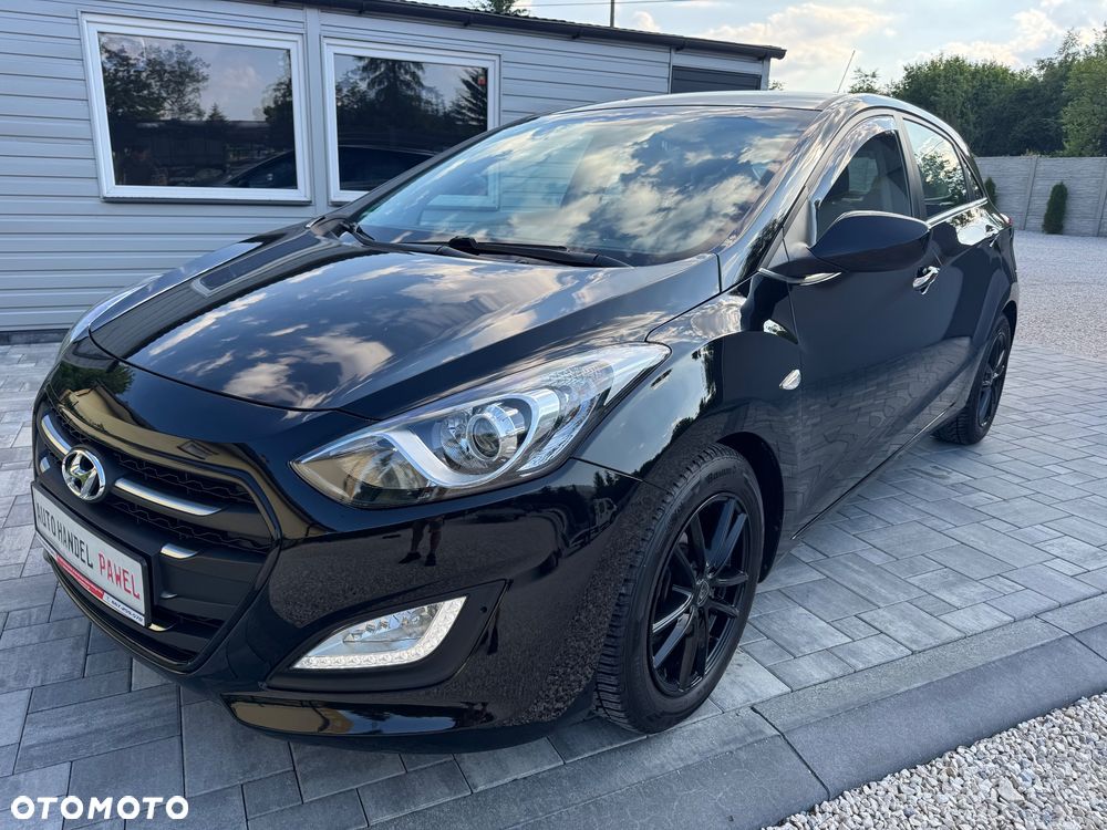 Hyundai i30 blue 1.4 Trend - 1