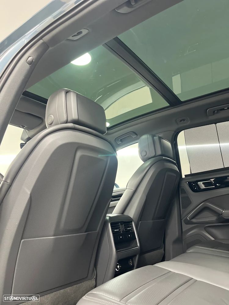 Porsche Cayenne E-Hybrid - 12