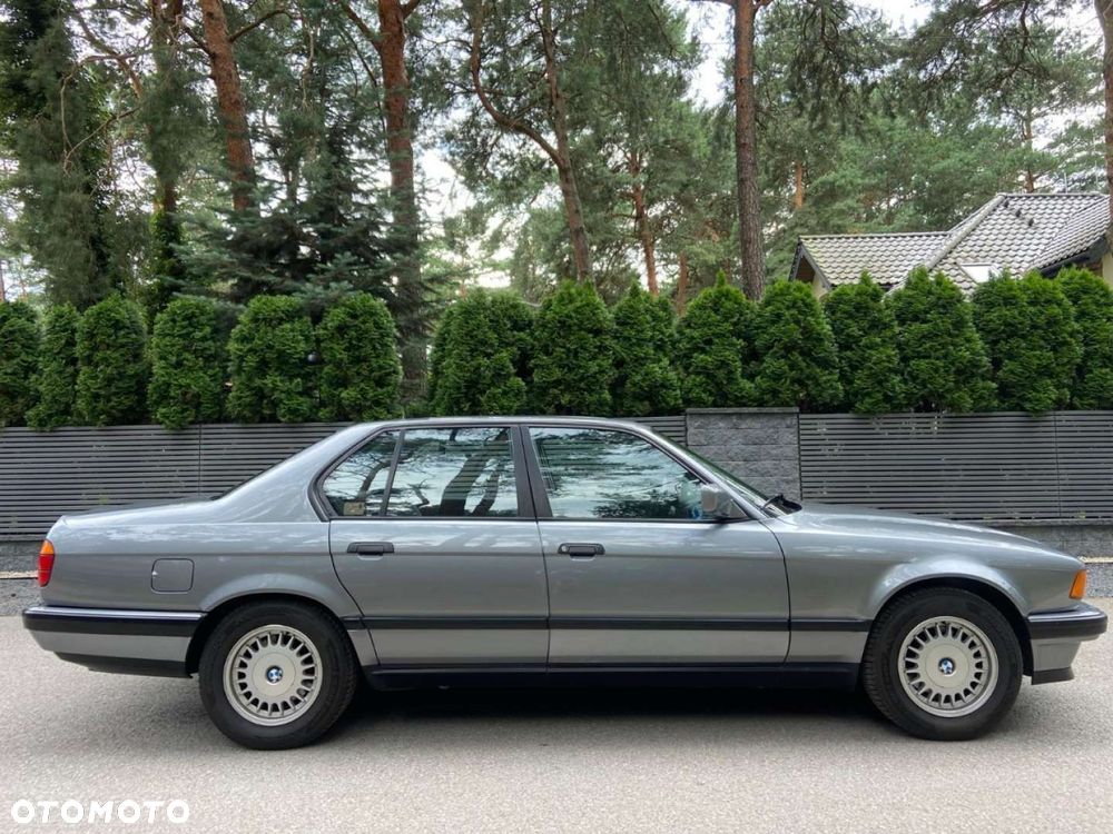 BMW Seria 7 - 8