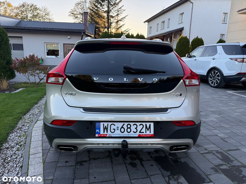 Volvo V40 Cross Country T5 AWD Geartronic Summum - 8