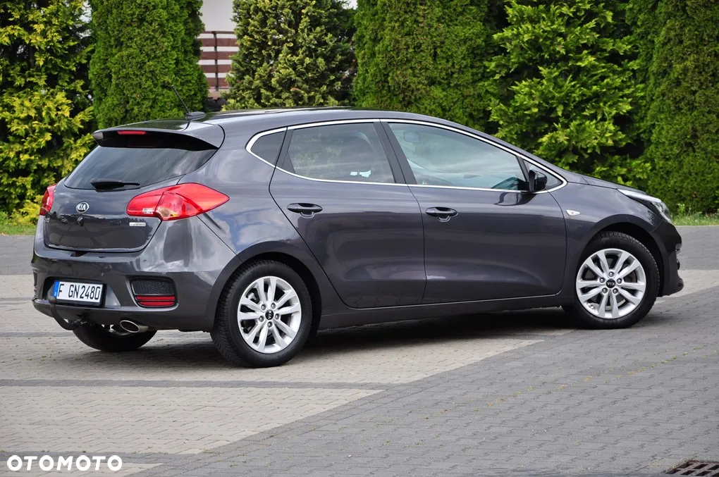 Kia Ceed 1.6 CRDi SCR L Business Line - 16