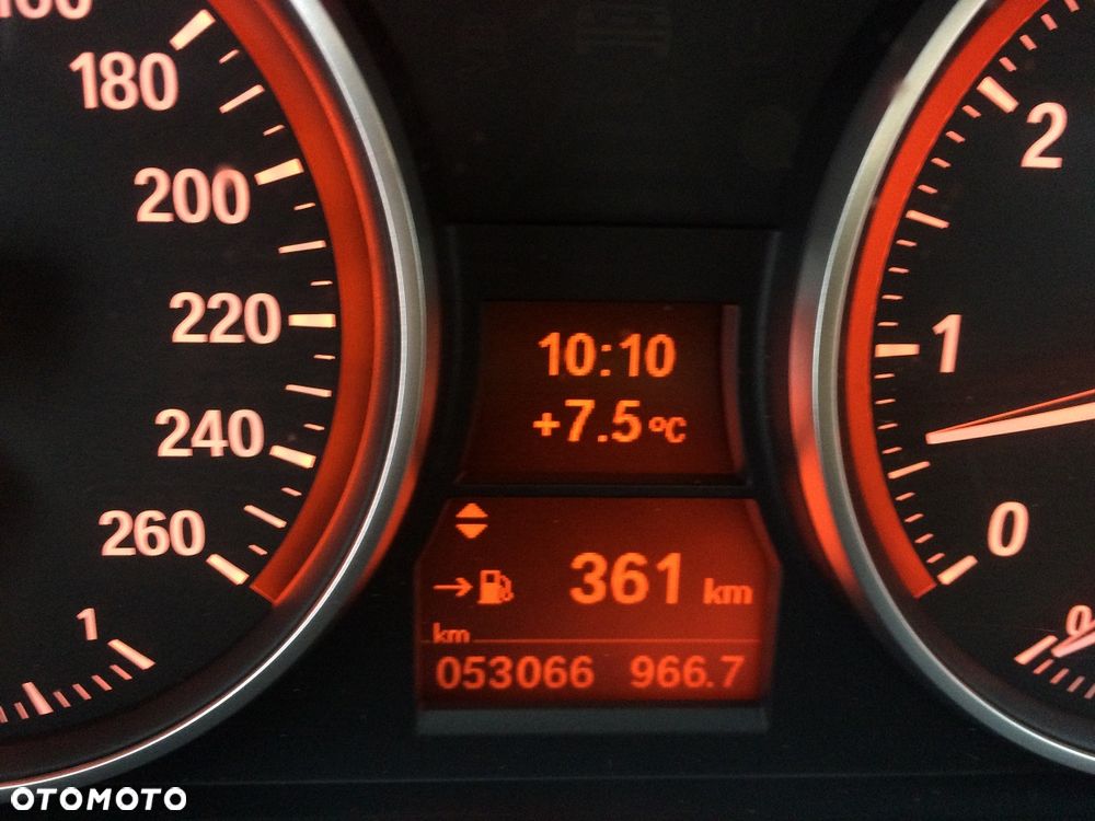 BMW X1 xDrive20i xLine - 9