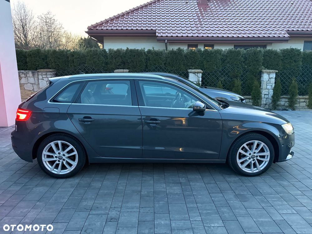 Audi A3 Sportback 2.0 TDI (clean diesel) S tronic S line Sportpaket - 17