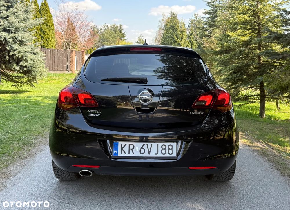 Opel Astra 1.4 Turbo Cosmo - 9