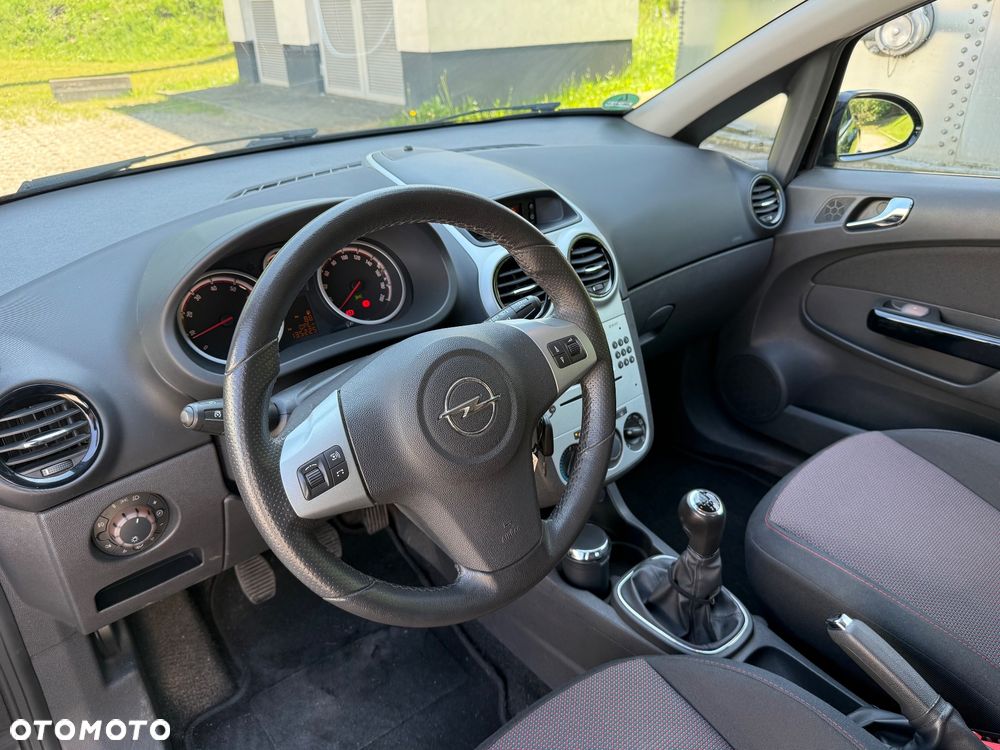 Opel Corsa 1.4 16V - 15