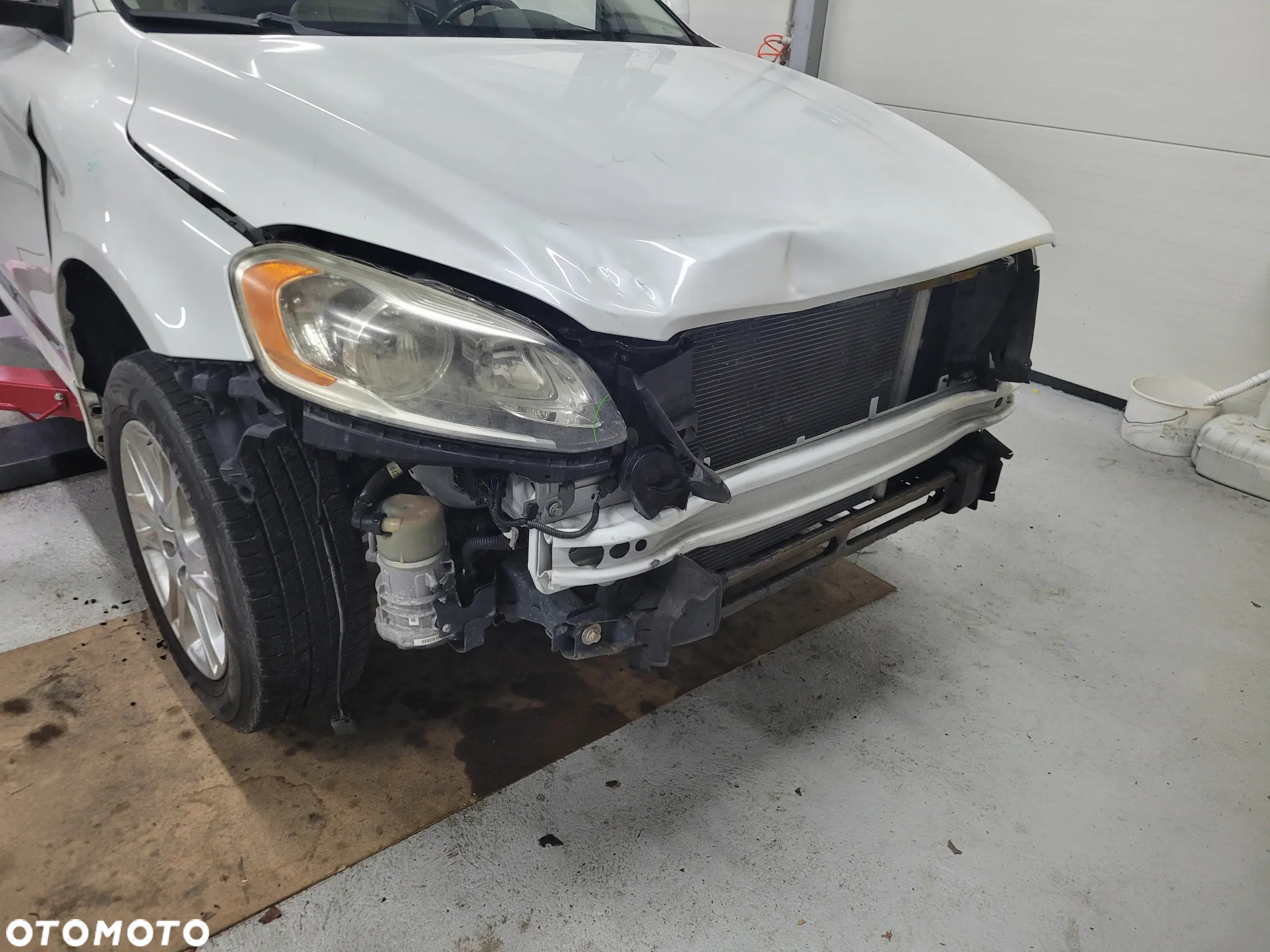 Volvo XC 60 - 32