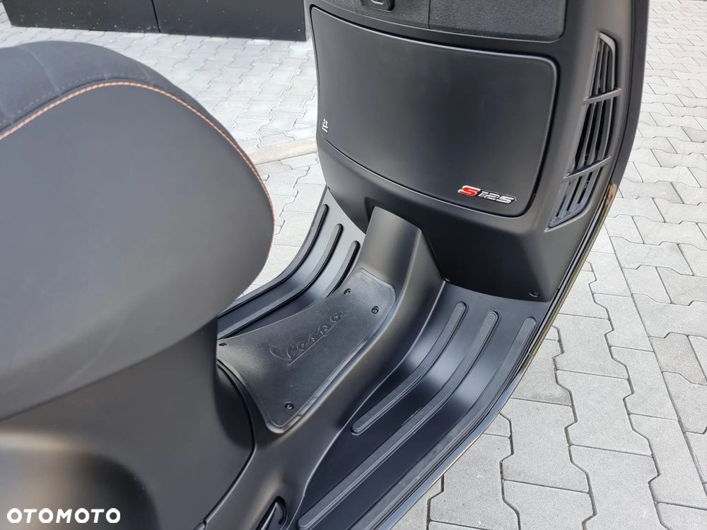 Vespa GTS - 10