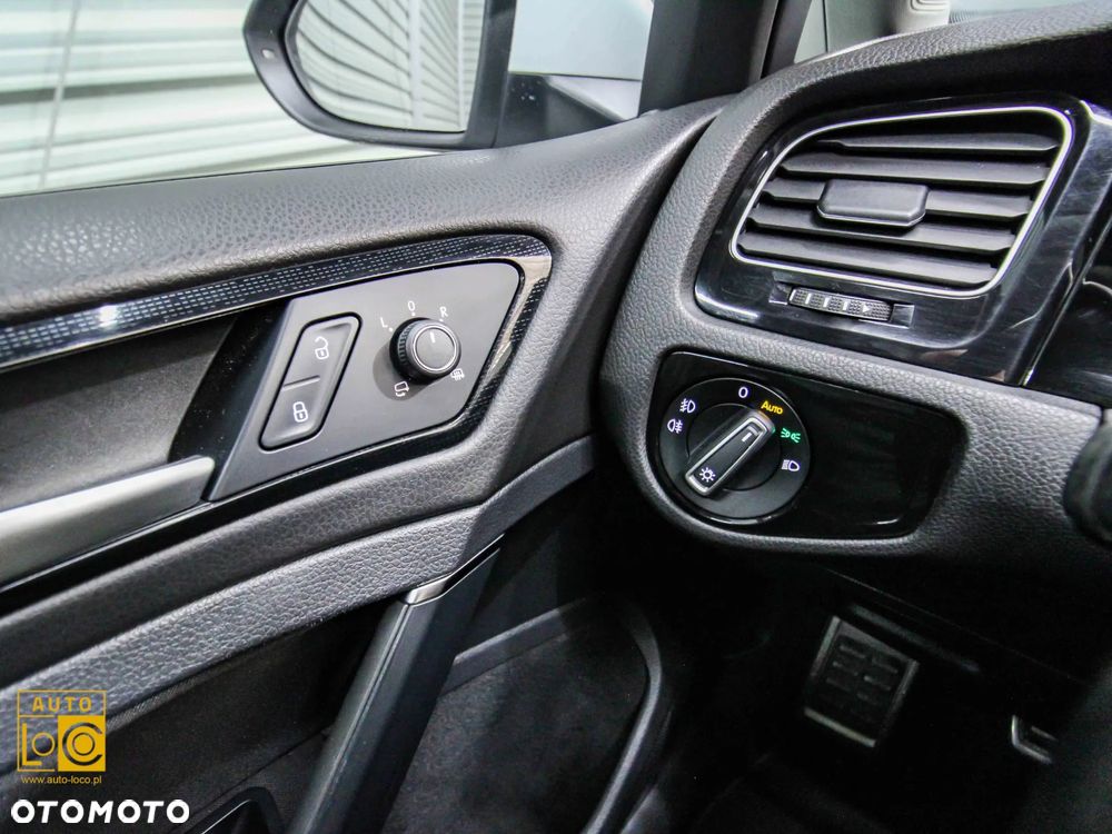 Volkswagen Golf 1.4 TSI Sound - 30