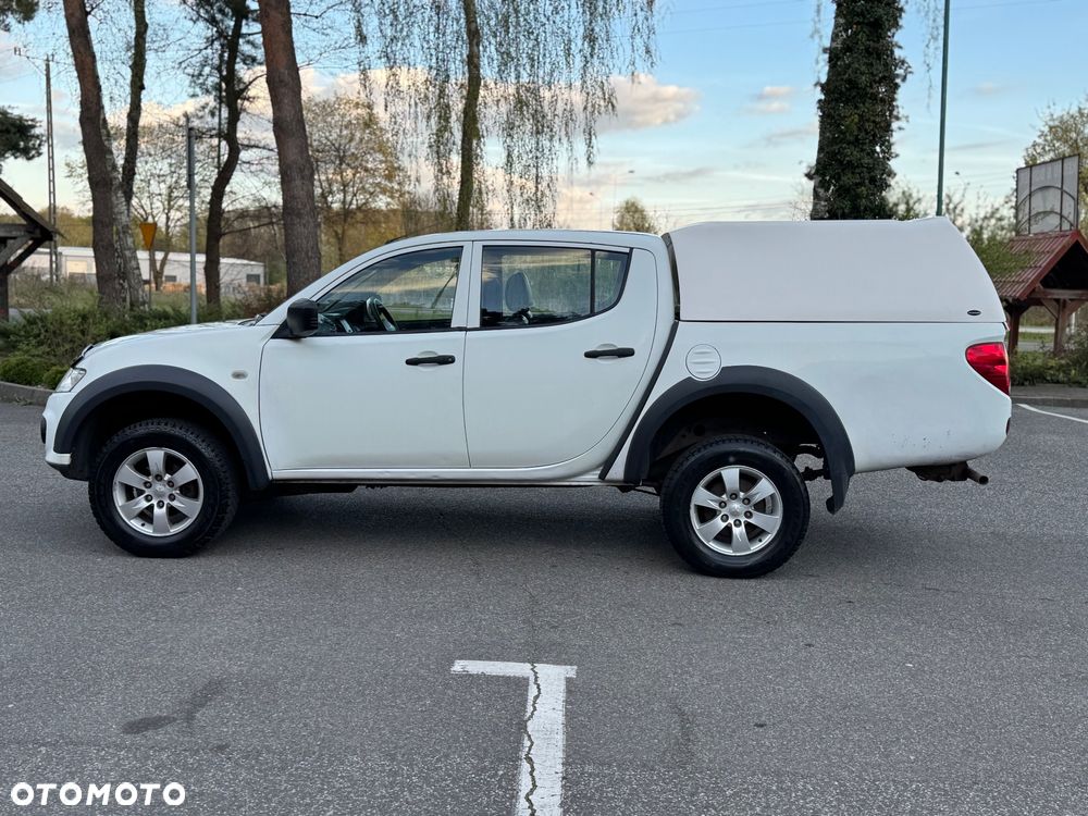 Mitsubishi L200 2.5 DID DC Intense + - 9