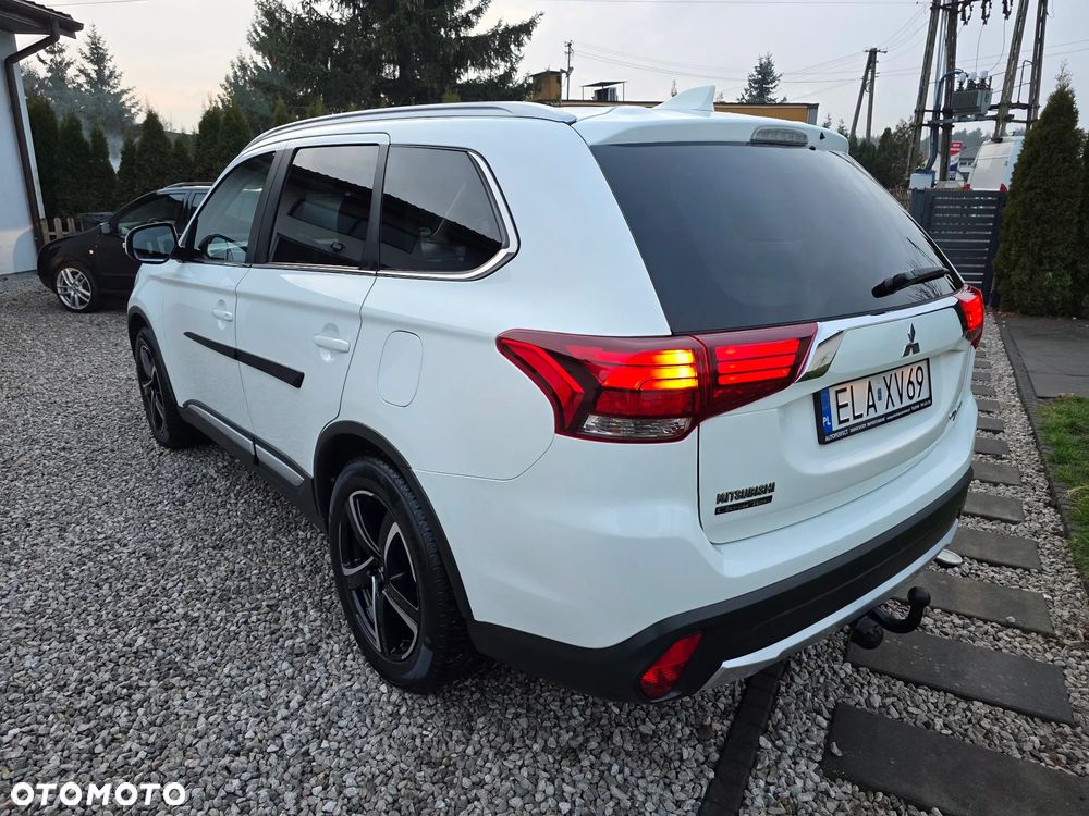 Mitsubishi Outlander 2.0 2WD Diamant Edition - 35