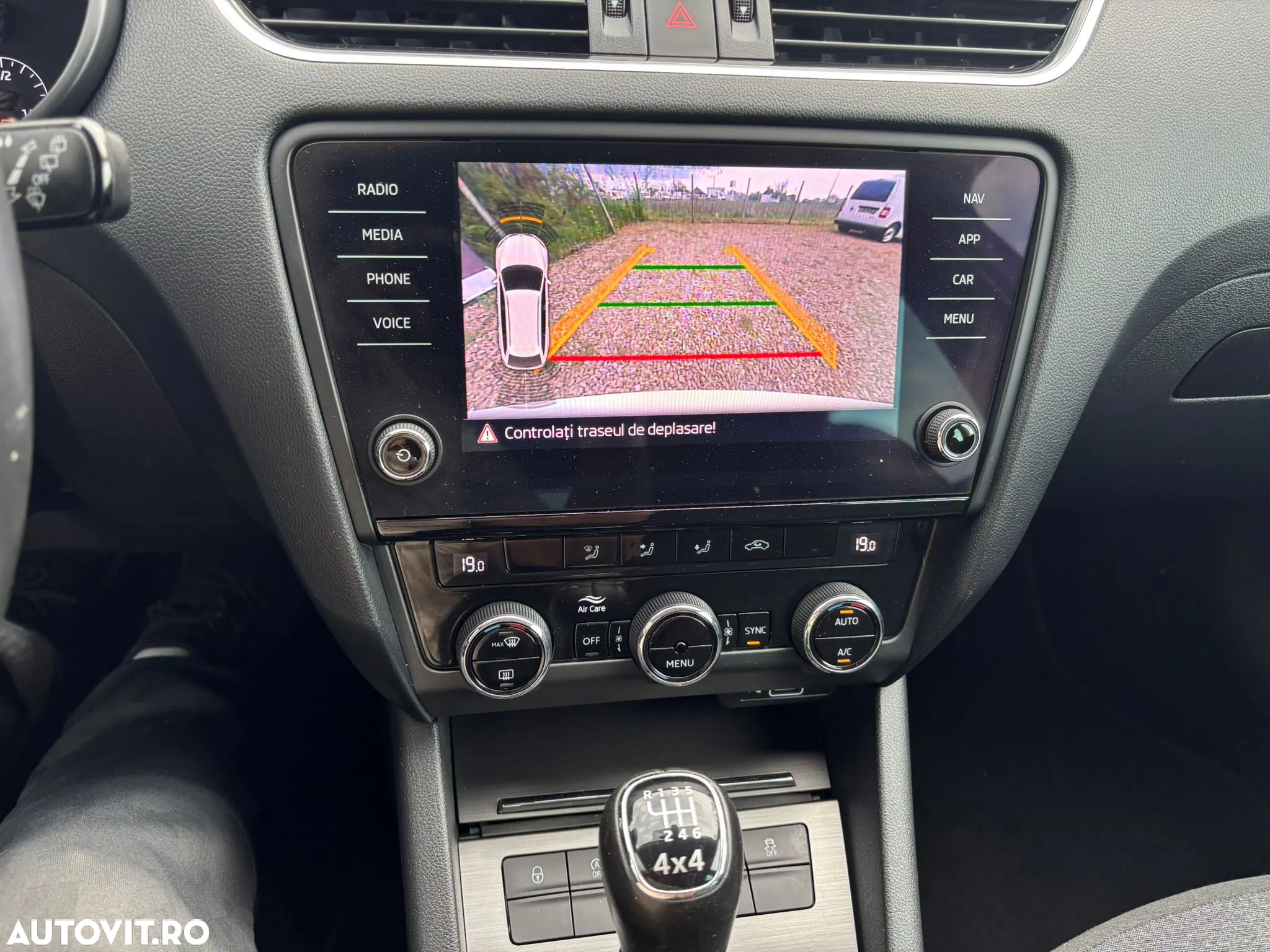 Skoda Octavia - 25
