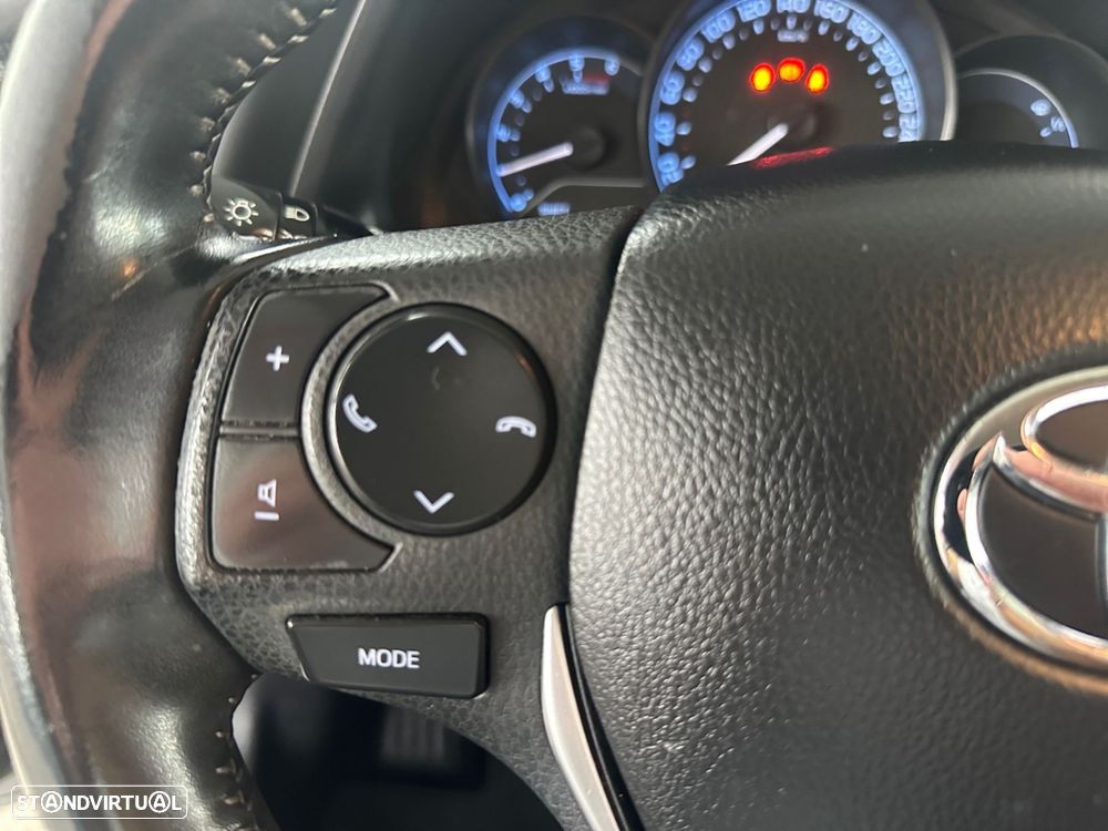 Toyota Auris 1.4 D-4D +AC - 13