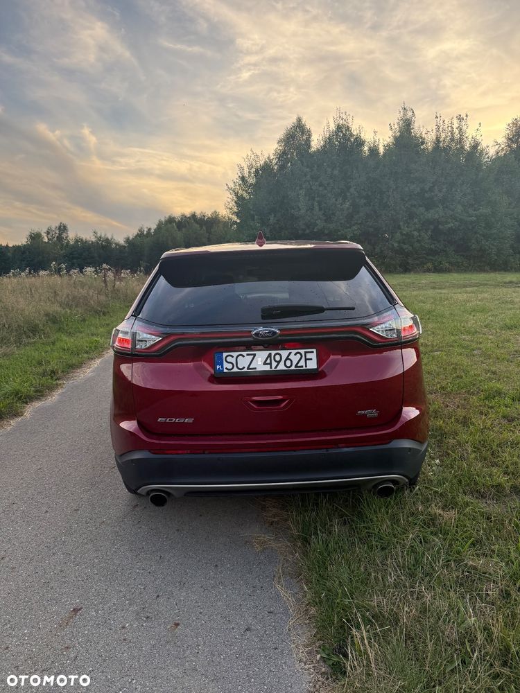 Ford Edge - 8