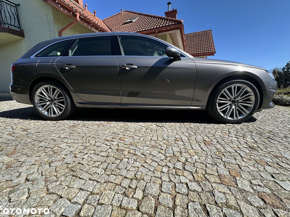 Audi A4 Avant 40 TFSI S tronic - 5