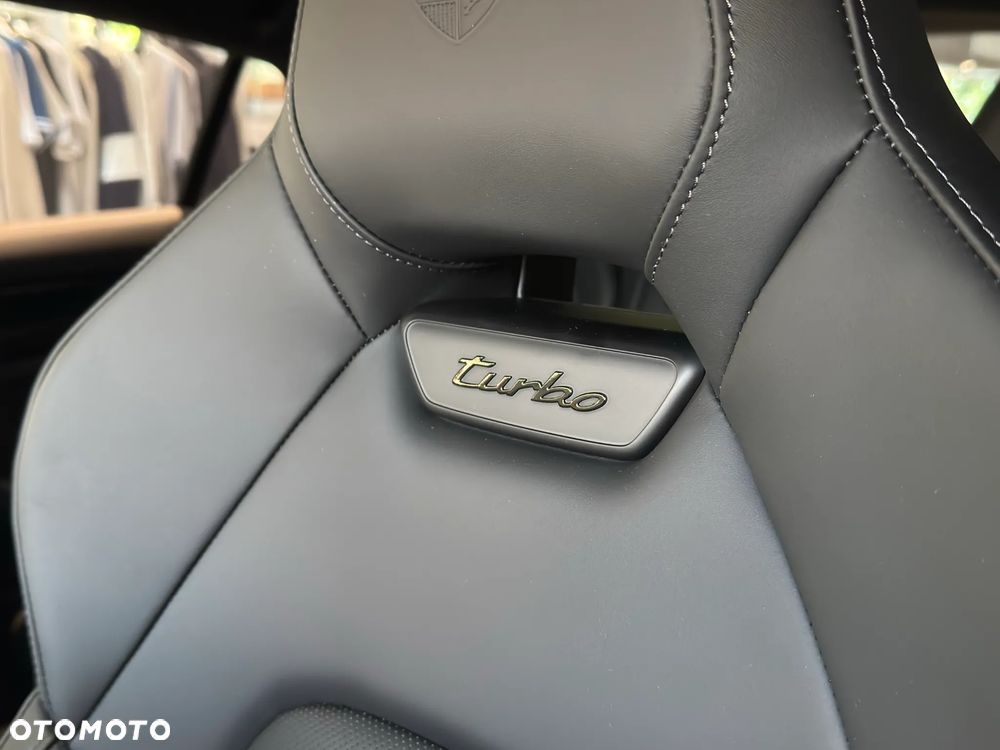 Porsche Panamera Turbo E-Hybrid PHEV - 10