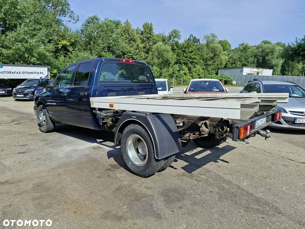 Dodge RAM - 8