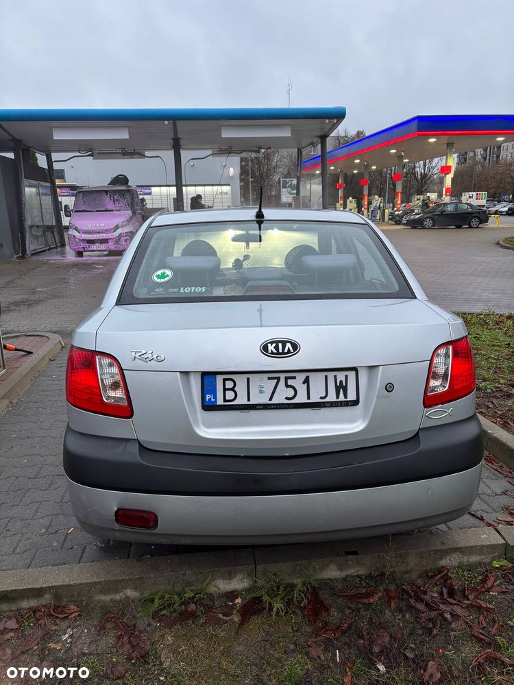 Kia Rio 1.4 / City - 4