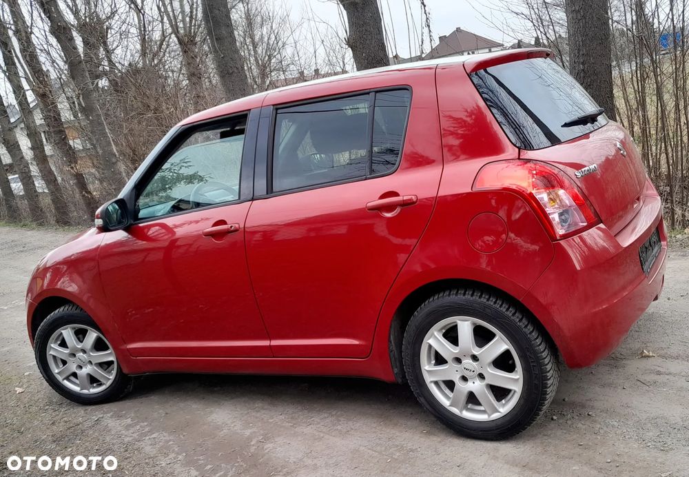 Suzuki Swift - 3