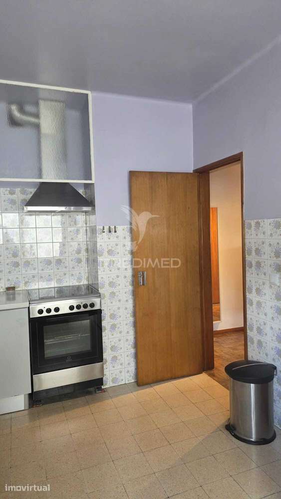 Apartamento T2 para Arrendamento – Centro Histórico de Alcobaça - Grande imagem: 3/26