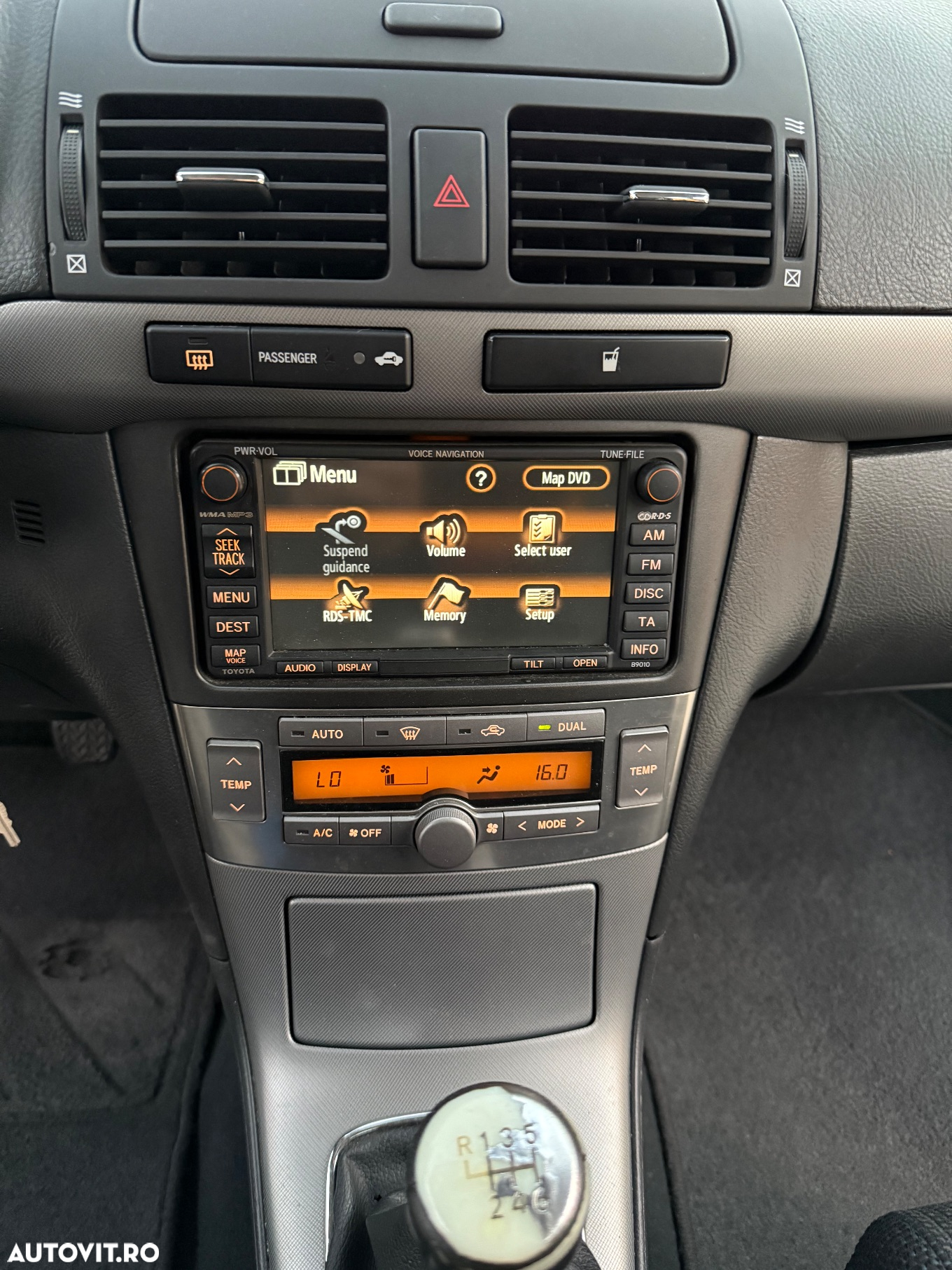 Toyota Avensis 2.0 D-4D Navi chrome - 28