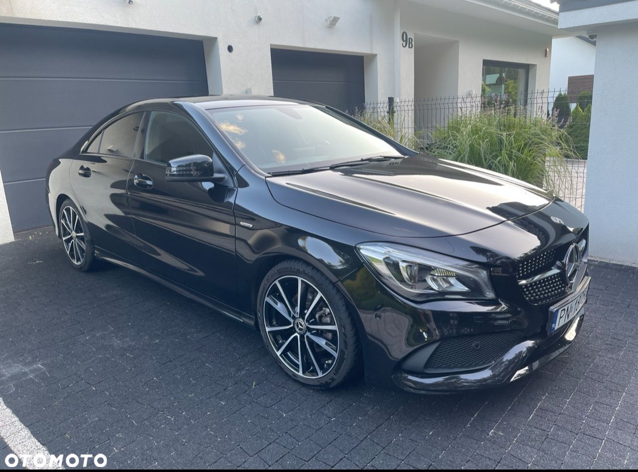 Mercedes-Benz CLA 200 d 7G-DCT AMG Line - 1